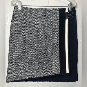 White House Black Market Black and White Women's Skirt